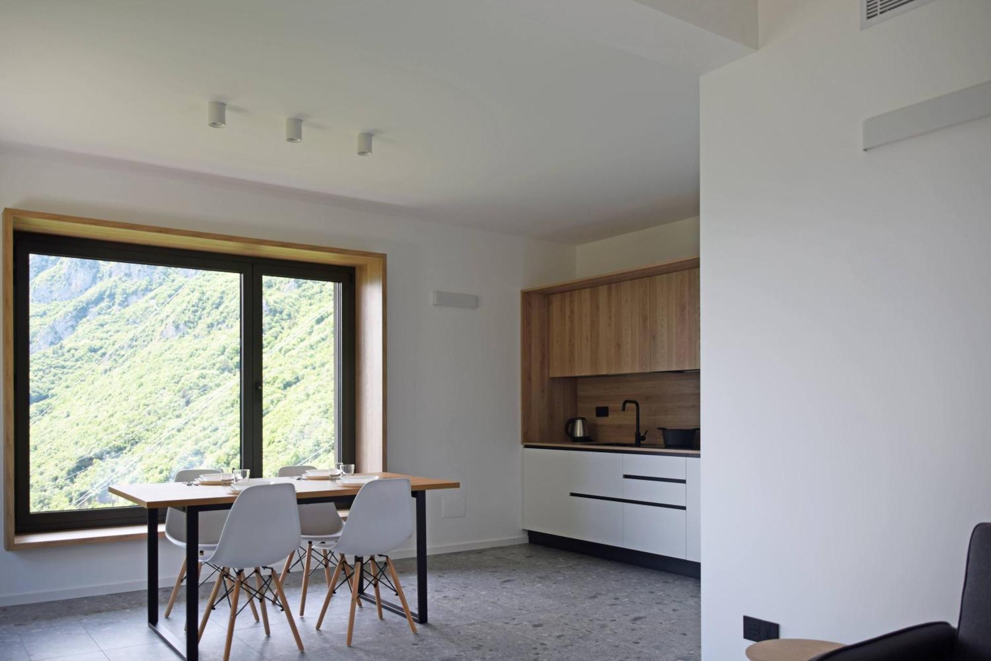 La Casa Di Cesare Hotel Rogno Екстериор снимка