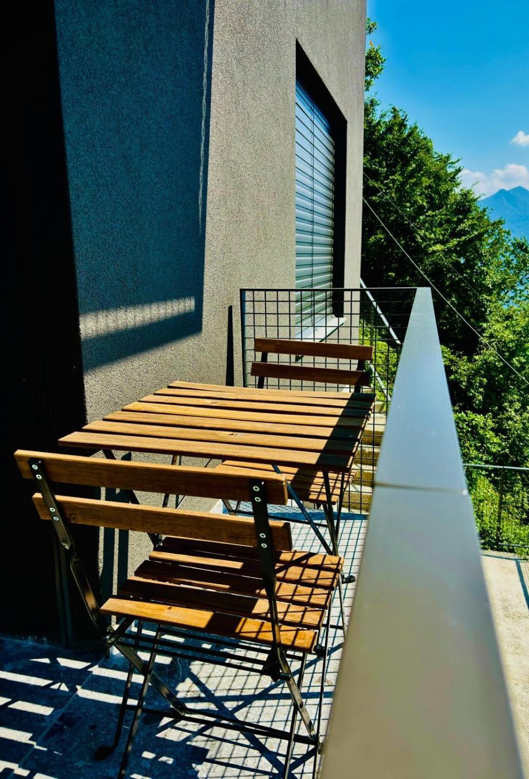 La Casa Di Cesare Hotel Rogno Стая снимка